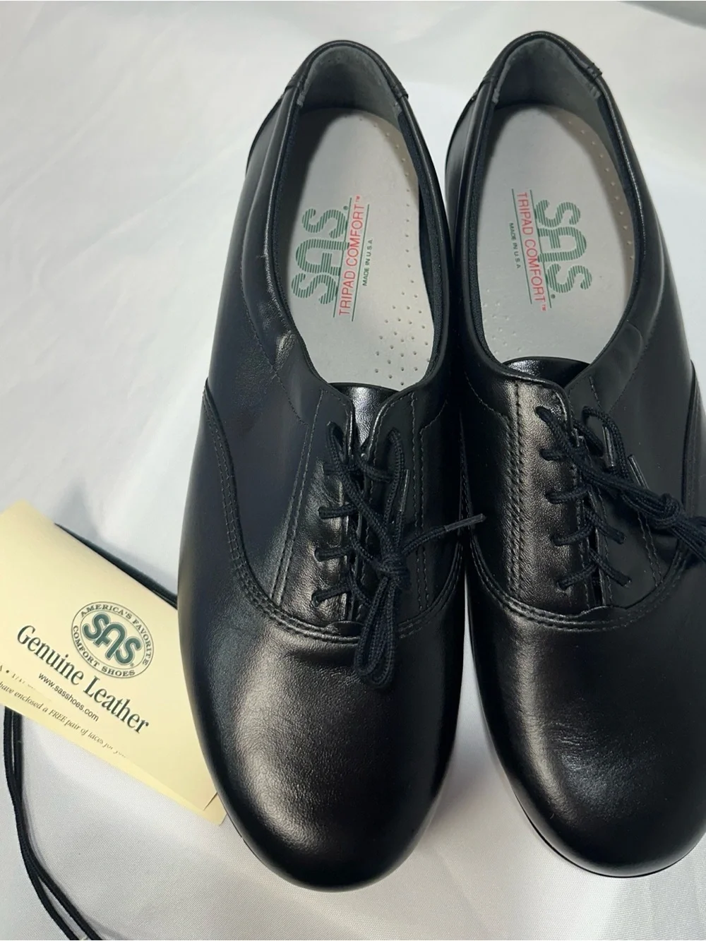 Men’s “Bout time” SAS leather Oxford shoes. Size 11 W W